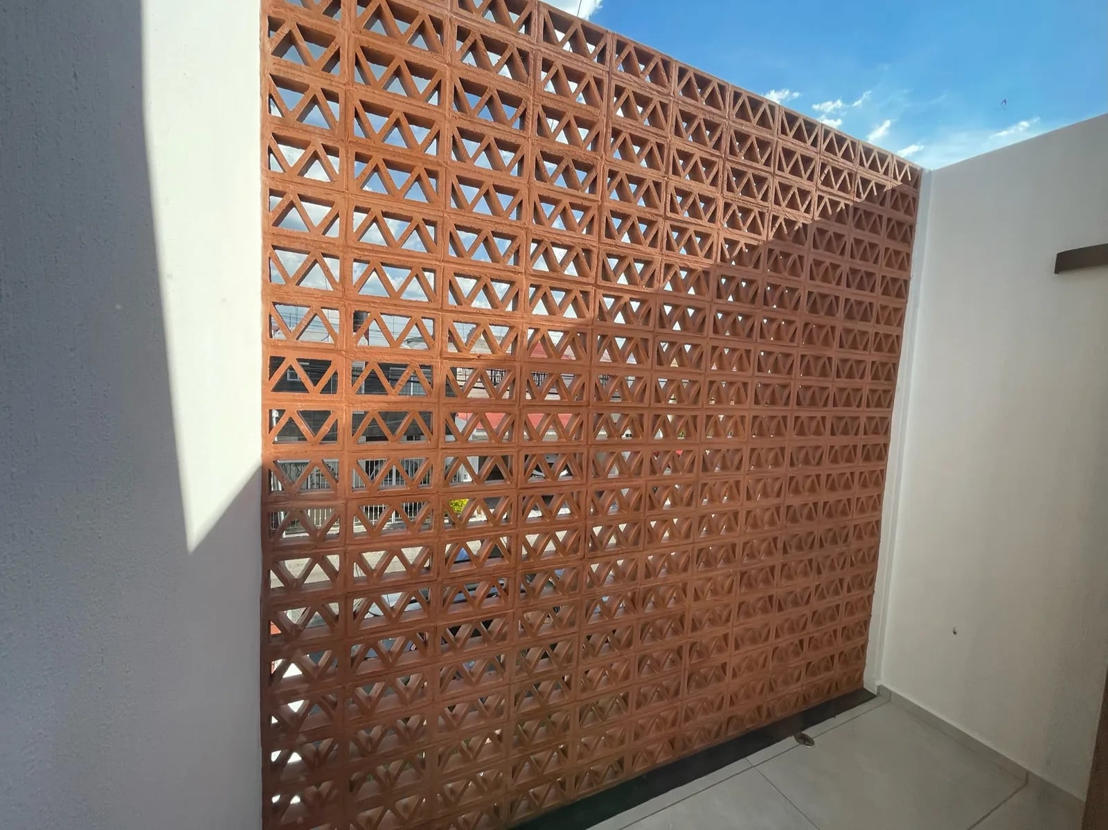Terraza de recámara ampliada en Casa Guadalupe, Zapopan